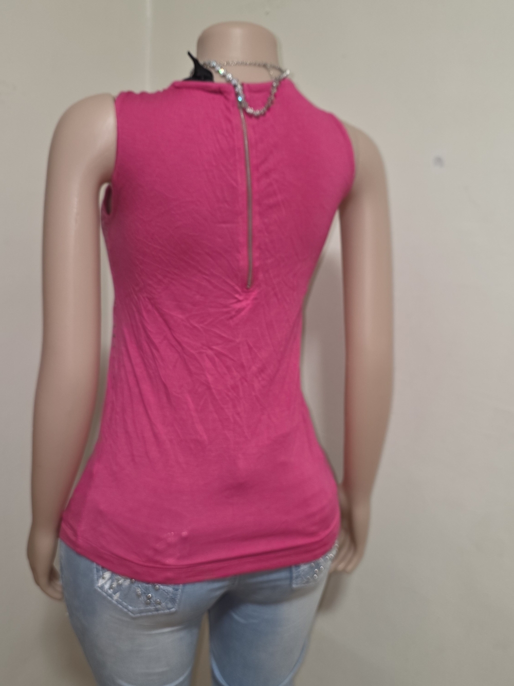 ☆Design History Hot Pink Studded Tank Top☆ - Picture 7 of 8